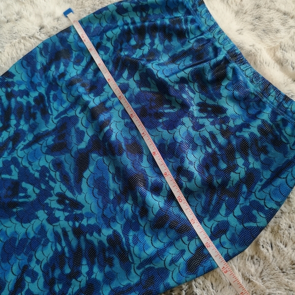 Girls Mermaid Skirt With Tail - Picture 10 of 15